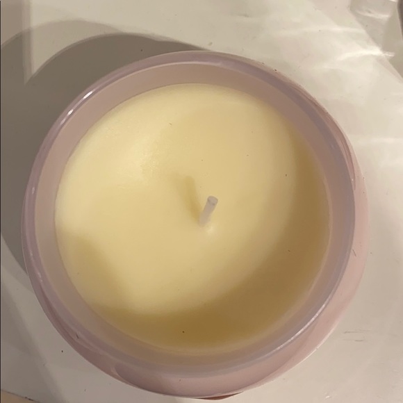 Capri blue volcano candle - Picture 2 of 3